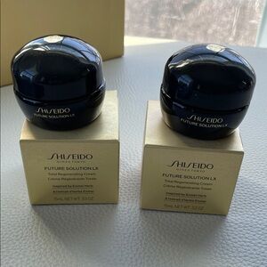 Shiseido Future Solution LX Total Regenerating Cream( 15ml x 2 jars )